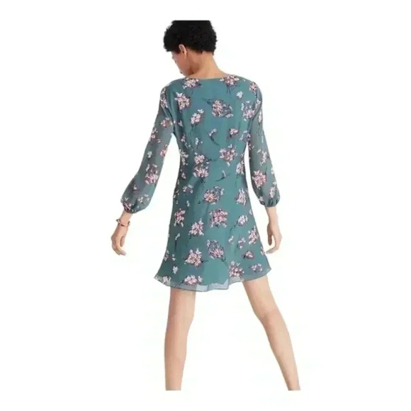 Madewell Marguerite Dress in Butterfly Garden Print - Picture 7 of 13